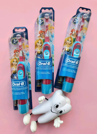 Електрична зубна щітка Oral-B Braun! Дитяча! Принцеси!