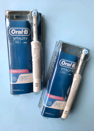 Електрична зубна щітка Oral-B Braun Vitality 100 Sensi Ultrathin!