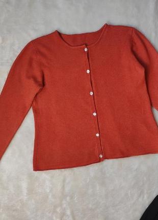 Оранжевый терракотовый натуральный кашемировый свитер с пугови...