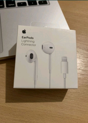 Навушники Apple EarPods with Lightning орігінал Connector