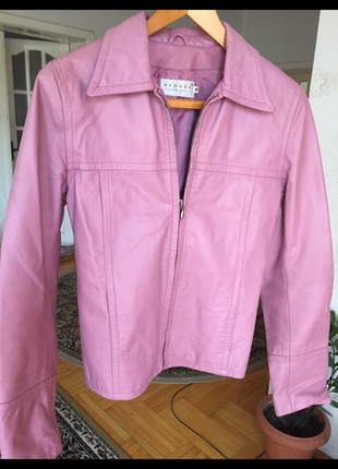 Кожана розова куртка