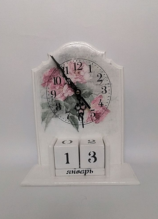 Вічний календар з годинником ручної роботи