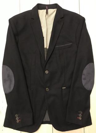 Новый мужской пиджак zara (50р)