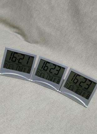 Часы электронные настольные: календарь, будильник, термометр, ...