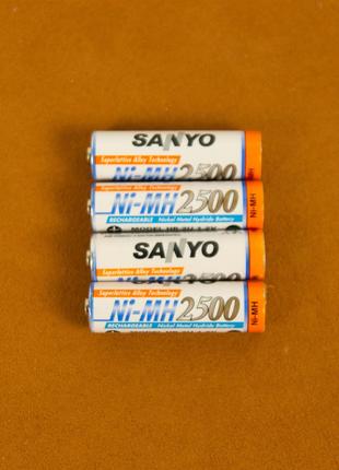 Аккумуляторы SANYO AA 2500 (4шт)