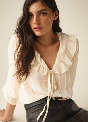 Zara блуза в винтажном стиле с воланами
