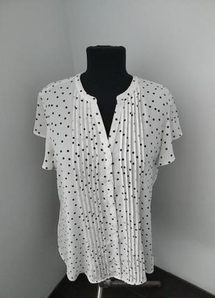 Модная фирменная блуза c&amp;a