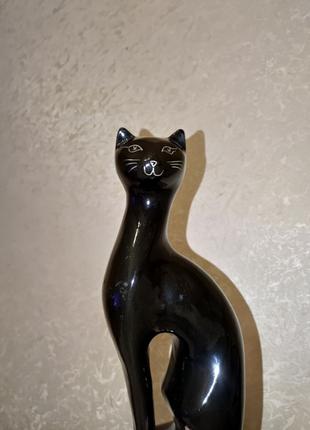 Чёрная кошка интерьер