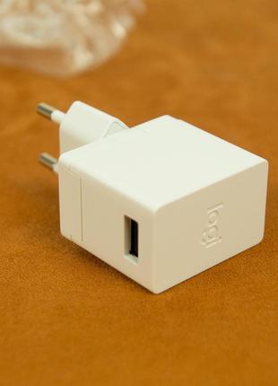 Зарядний пристрій Logitech USB 5V 2A