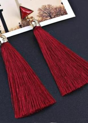 Елегантні сережки жіночі пензлики червоного кольору