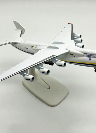 Модель самолета Aн-225