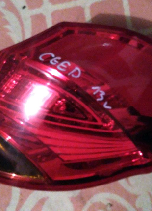 Задний фонарь Kia ceed