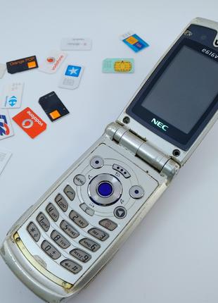 Ретро телефон NEC e616v E616 GSM / UMTS 2004р дл колекції. Японія
