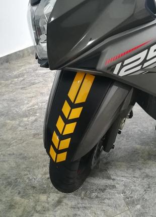 Світловідбиваюча наклейка на переднє крило мотоцикла Жовта