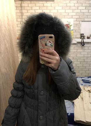 Зимняя серая курточка