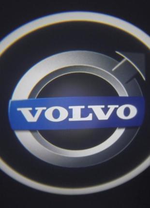 Лазерный проектор логотипа автомобиля Volvo