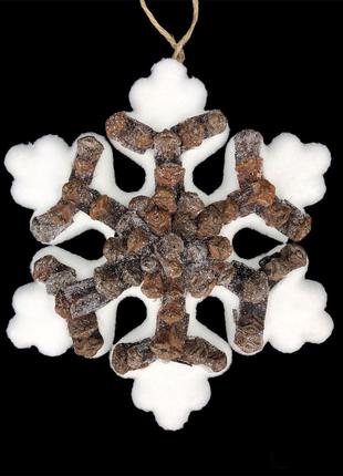 Ёлочное украшение Снежинка с шишками, цвет - белый