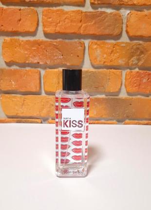 Парфумований спрей victoria's secret just a kiss  вікторія сік...