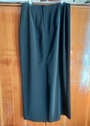 Черная длинная классическая прямого кроя юбка макси