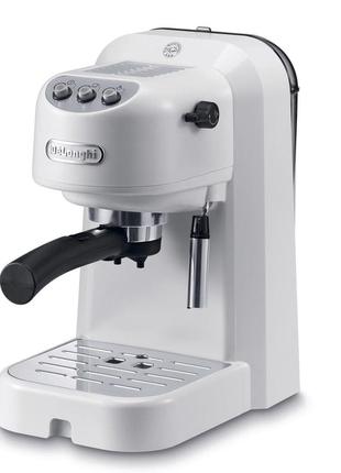 Рожковая кофеварка эспрессо Delonghi EC 251.W