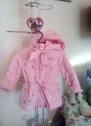 Ніжно-рожеве весняно-осіннє пальто-курточка на дівчинку