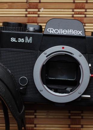 Фотоаппарат черный Rolleiflex SL35M