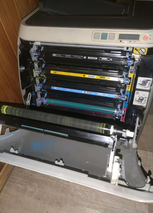 HP color laser jet 2600n