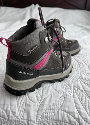 Quechua. тренінгові кросівки.30р.водонепроникні черевики ботинки