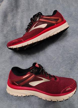 Кросівки жіночі для бігу brooks adrenaline gts 18