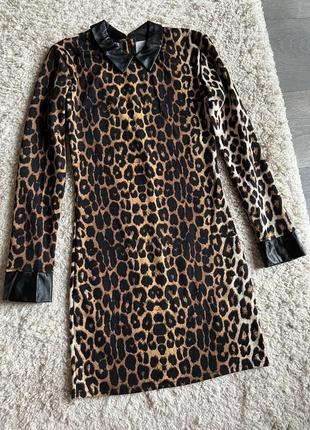 Платье леопардовое длинный рукав