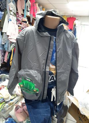 Тонкая куртка ветровка для мальчика Венгрия размер 92 - 128