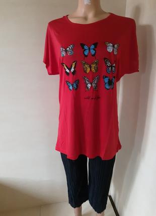 Летняя Женская футболка бабочки красная большие размеры 50 52 54