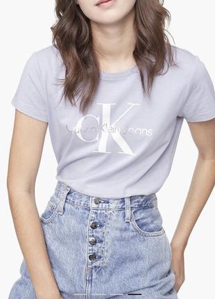 Нова блакитна футболка calvin klein