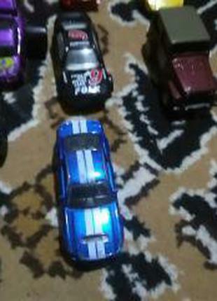 Дешево машинки Hot Wheels, majorette и др.