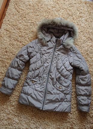 Зимняя куртка с капюштном и меховой апушкой р.164