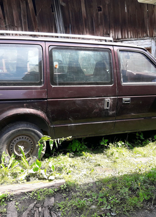 Dodge Grand Caravan SE 3.0 АКПП 1990 минивэн Chrysler Voyager