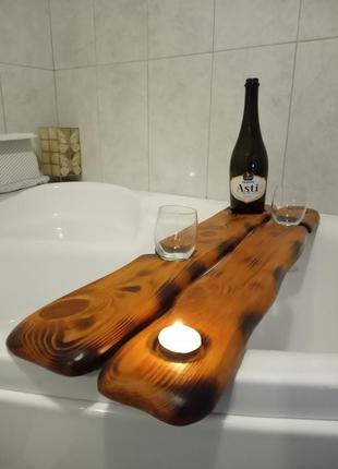 Столик у ванну романтичний