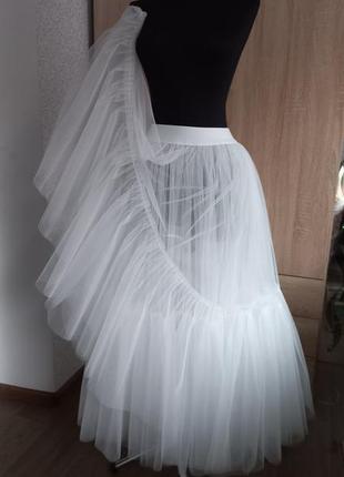Привлекательная юбка шопенка с нежным просветом
