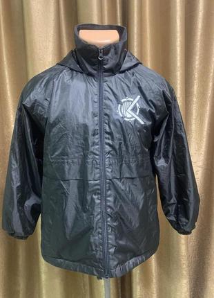 Демисезонная куртка ветровка Resultclothing на флисе 9-10 лет