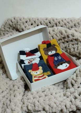 Подарочная коробка носков 4 пары 36-40 размер
