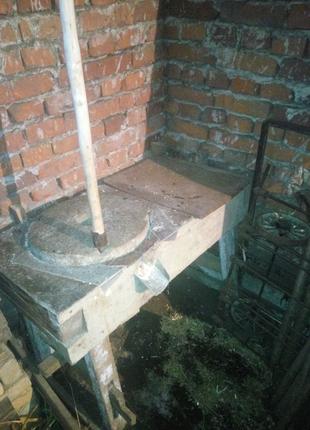 Продам жорна зернодробилка