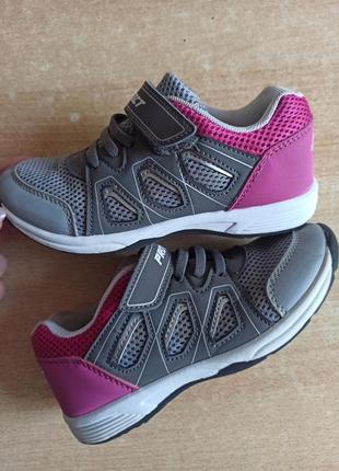 Фирменные кроссовки protect sport 30(20см)