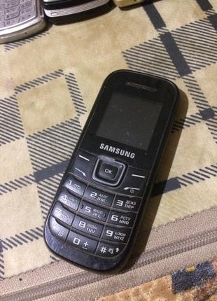 Samsung e1200i