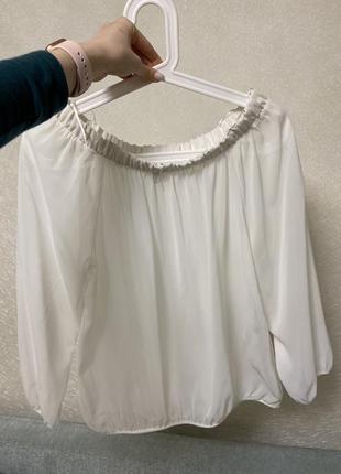 Нарядная белая блуза