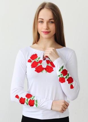 Молодежная вышитая женская футболка розы в-8