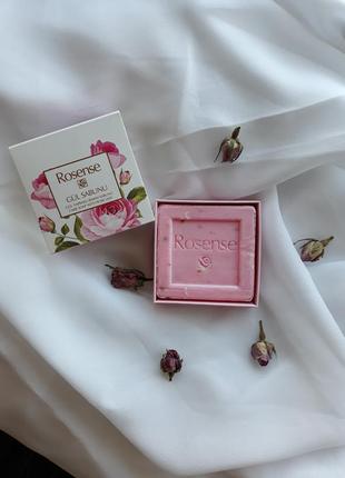 Мыло с невероятным ароматом розы и экстрактом розовой воды 100 г