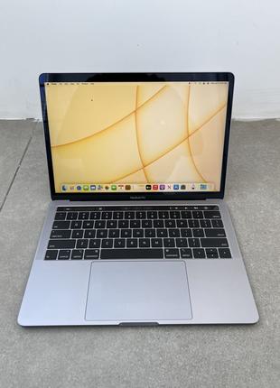 730$ MacBook Pro 13 2019 2,8GHz / i7 / 16 GB / 512gb SSD