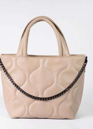 Женская сумка бежевая стеганая сумка с цепочкой бежевый шопер