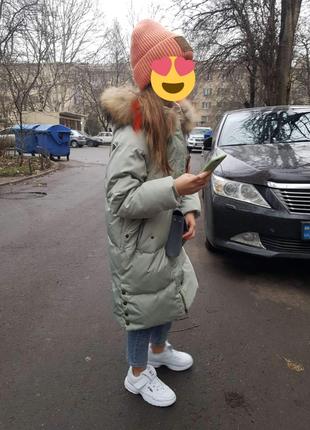 Продам зимове пальто для дівчинки з натуральним хутром