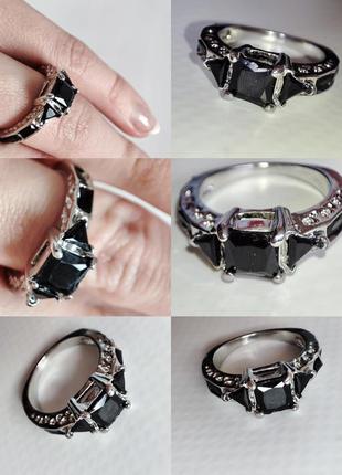 Кольцо с камнями черным камнем серебряное колечко стильное модное